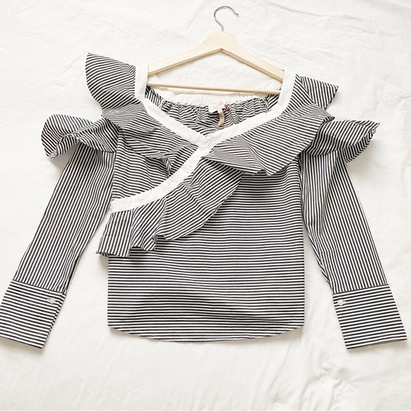 Laundry By Shelli Segul Stripe Cold Sleeve Ruffle Blouse - Picture 4 of 11
